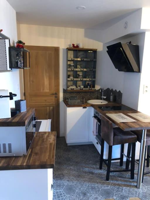 Sejour Detente Au Coeur De Macon Spa,Cine,Bouteille Offerte Εξωτερικό φωτογραφία