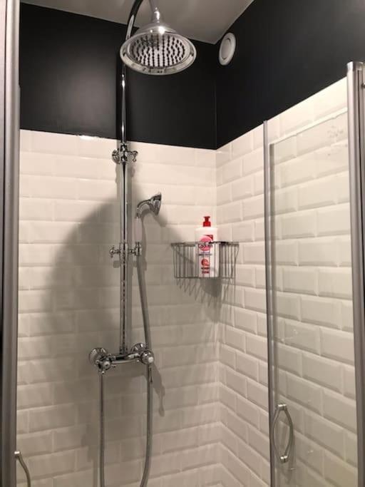 Sejour Detente Au Coeur De Macon Spa,Cine,Bouteille Offerte Εξωτερικό φωτογραφία