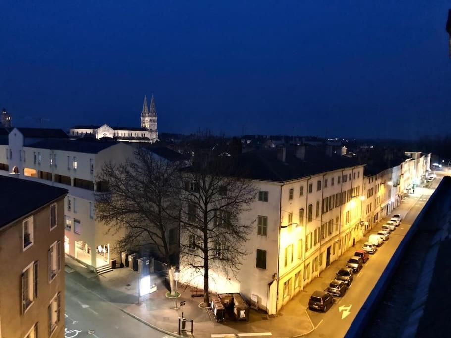 Sejour Detente Au Coeur De Macon Spa,Cine,Bouteille Offerte Εξωτερικό φωτογραφία